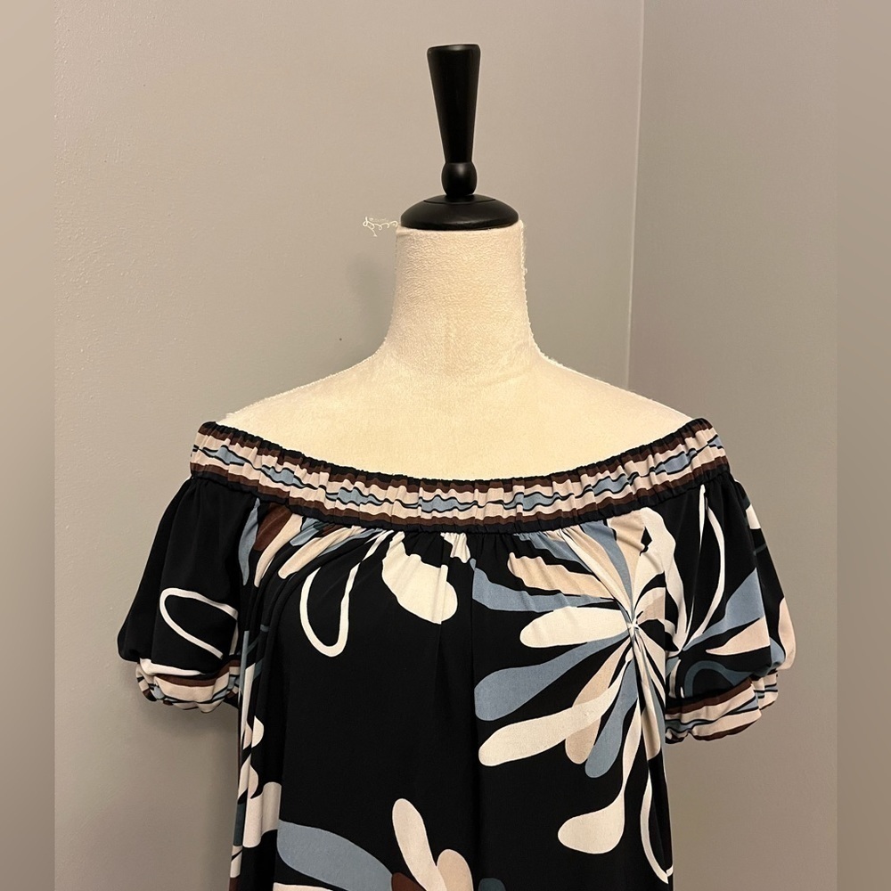 Bcbgmaxazria Off-Shoulder Patterned Mini Shift Dr… - image 2